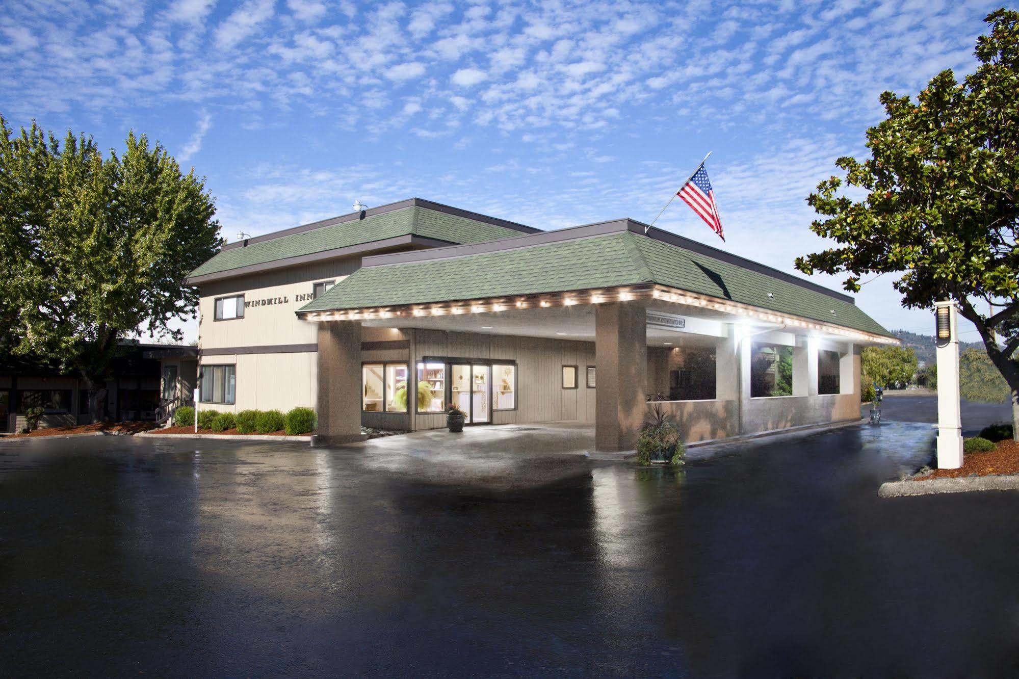 Windmill Inn Of 罗斯堡 外观 照片